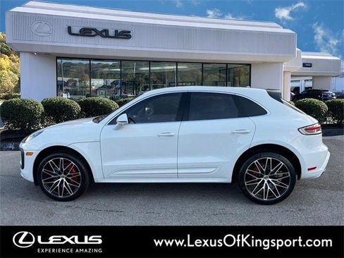 Used 2024 Porsche Macan S image 2