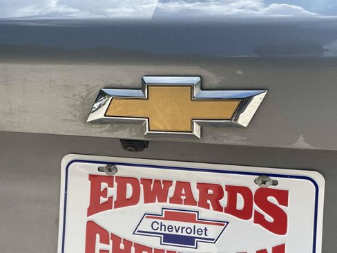 Used 2025 Chevrolet Equinox LT w/ Convenience Package II FWD image 11