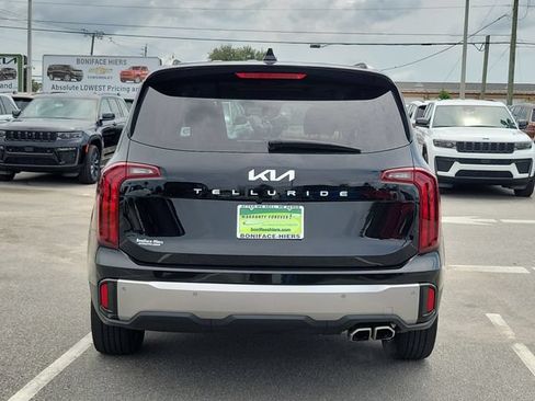 Used 2025 Kia Telluride S FWD image 5