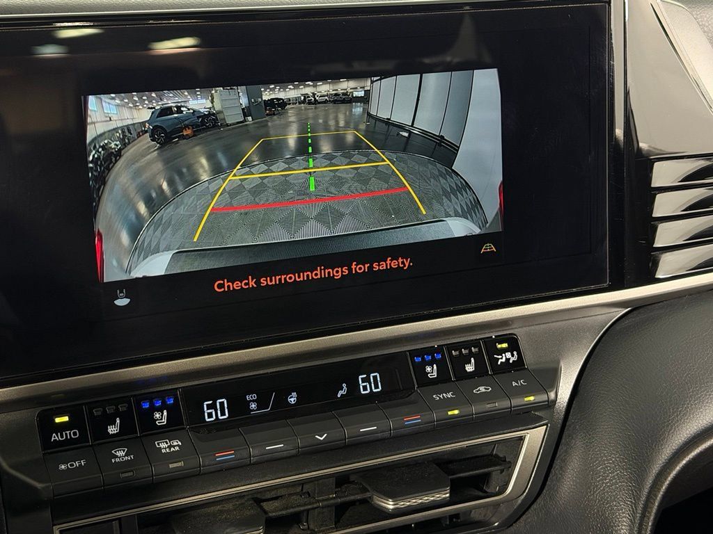 Used 2025 Toyota Camry XSE AWD/4WD image 17