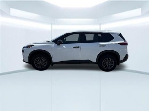 Used 2023 Nissan Rogue S FWD image 7