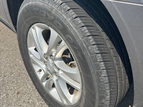 Used 2018 Buick Enclave Essence FWD image 8