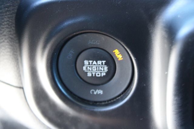 Used 2022 Jeep Wrangler Unlimited Sport AWD/4WD image 19