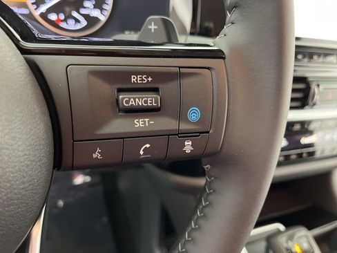 New 2025 Nissan Pathfinder SL image 21