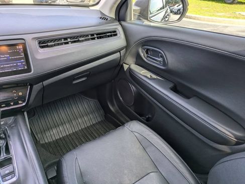 Used 2022 Honda HR-V EX-L image 17