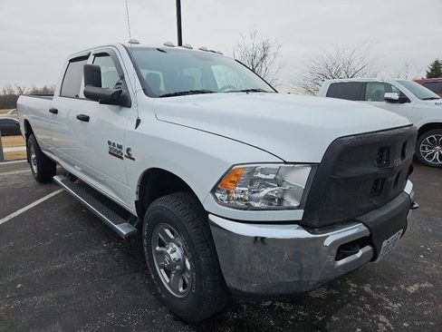 Used 2017 RAM 3500 Tradesman w/ Chrome Appearance Group image 3