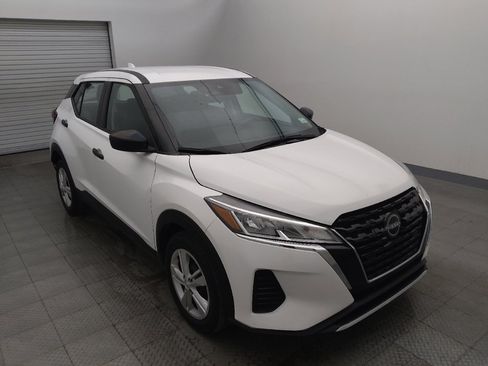 Used 2024 Nissan Kicks S FWD image 13