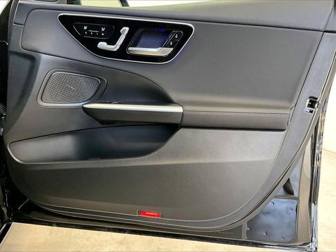 Used 2025 Mercedes-Benz C 300 C 300 image 22