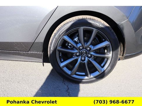 Used 2020 MAZDA MAZDA3 Hatchback w/ Preferred Package image 31