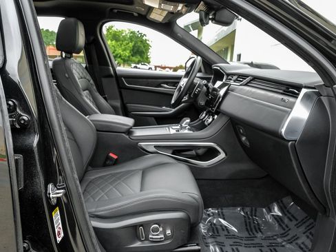 Used 2022 Jaguar F-PACE S image 37