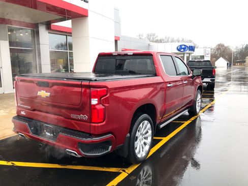 Used 2021 Chevrolet Silverado 1500 High Country w/ Technology Package image 4