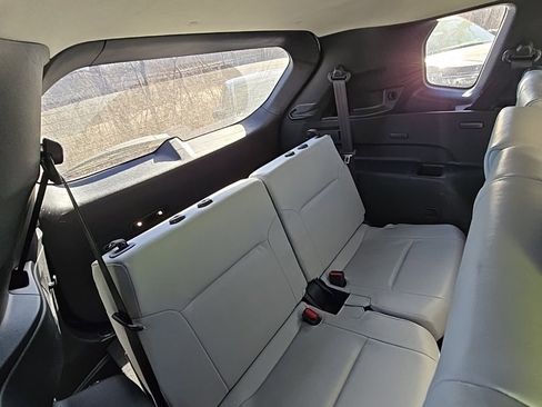 Used 2025 Mitsubishi Outlander SE image 19