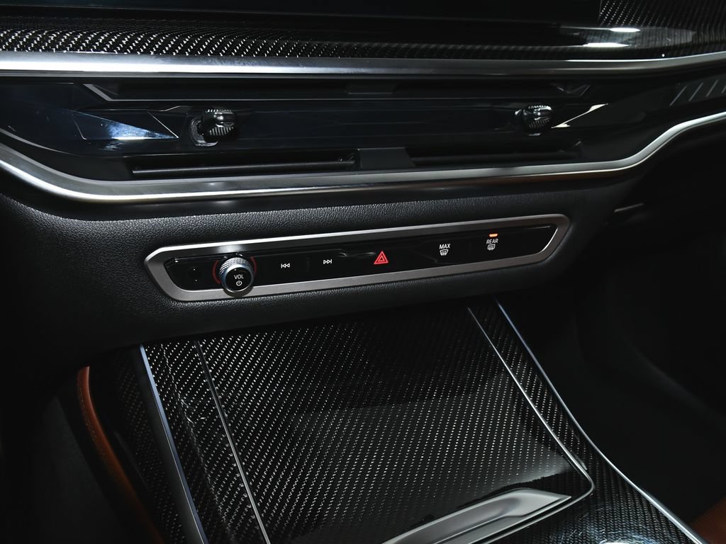 Used 2026 BMW X7 M60i AWD/4WD image 34