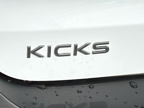 New 2026 Nissan Kicks SV w/ SV Premium Package image 28