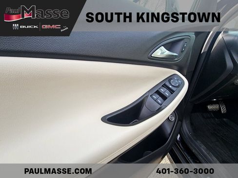 Used 2024 Buick Encore GX Sport Touring w/ Comfort Package image 5