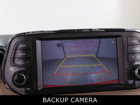 Used 2020 Hyundai Santa Fe SEL FWD image 16