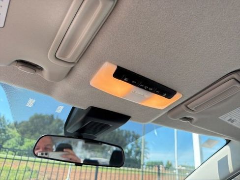 Used 2023 Nissan Kicks SV FWD image 18