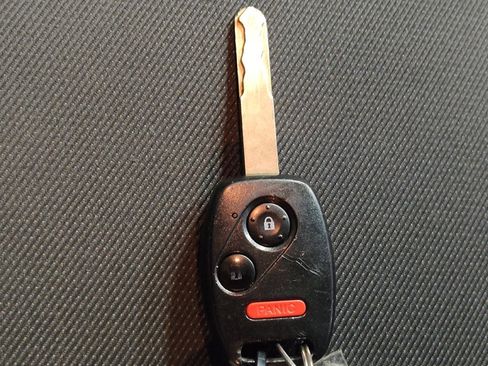 Used 2014 Honda Ridgeline Sport image 32