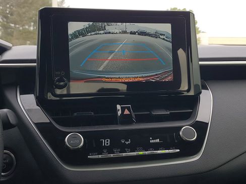 Used 2025 Toyota Corolla LE w/ Convenience Package image 23