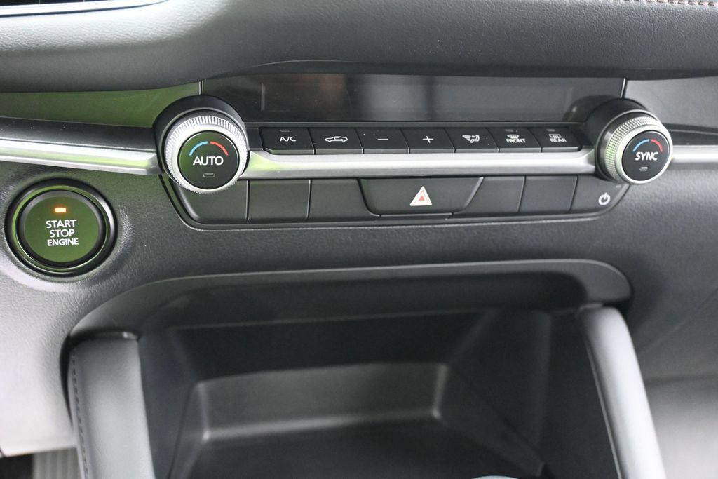 Used 2024 MAZDA MAZDA3 s FWD image 11