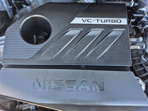 Used 2023 Nissan Rogue SV image 33