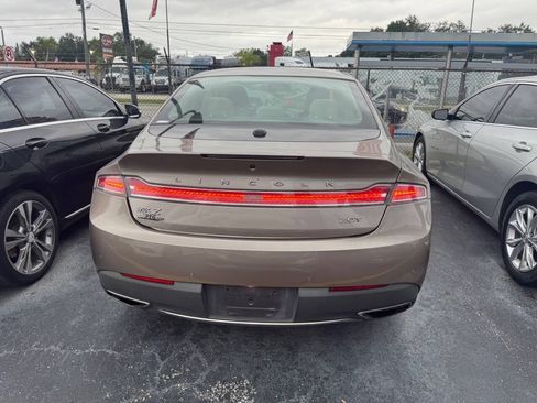 Used 2019 Lincoln MKZ Premiere FWD image 4