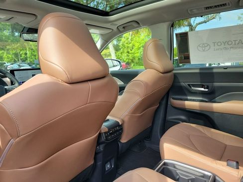 New 2026 Toyota Grand Highlander AWD image 25