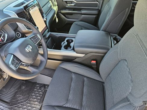 New 2026 RAM 1500 4x4 Crew Cab image 17