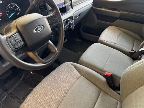 Used 2024 Ford F250 XLT image 11