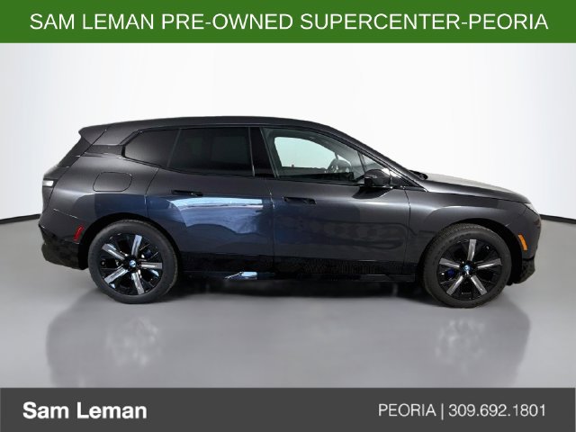 Used 2025 BMW iX xDrive50 AWD/4WD image 8
