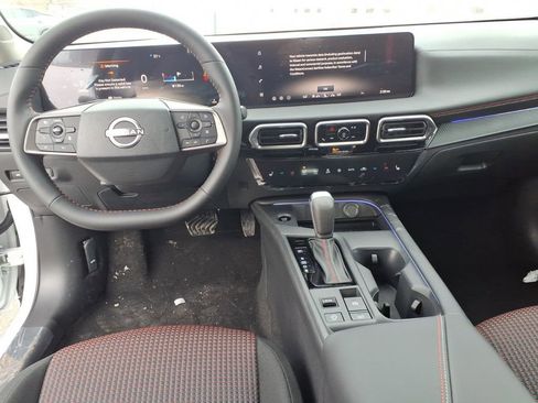 New 2026 Nissan Sentra SR image 9