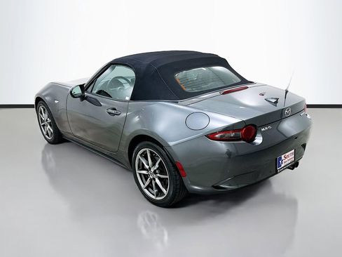 Used 2021 MAZDA MX-5 Miata Grand Touring RWD image 5