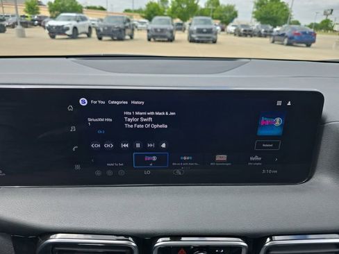 New 2026 Nissan Sentra SV FWD image 8