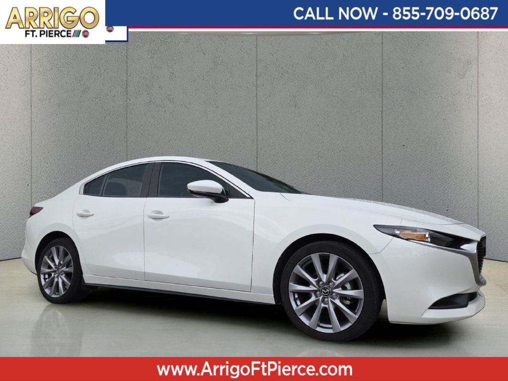 Used 2023 MAZDA MAZDA3 s FWD image 1