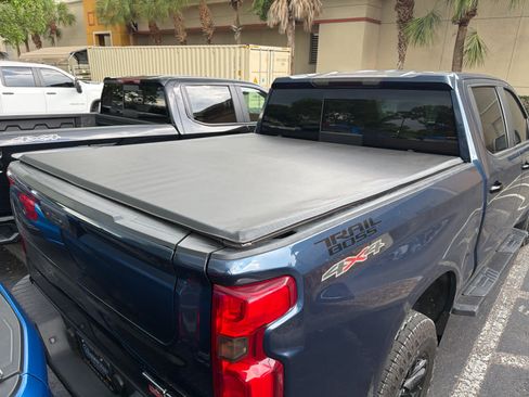 Used 2021 Chevrolet Silverado 1500 LT Trail Boss w/ LT Trail Boss Premium Package AWD/4WD image 24