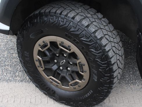 Used 2023 Chevrolet Colorado ZR2 w/ Desert Boss Special Edition AWD/4WD image 17