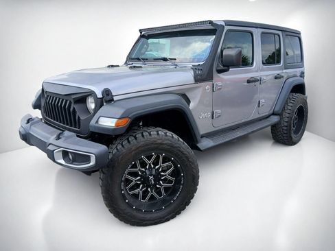 Used 2018 Jeep Wrangler Unlimited Sport S AWD/4WD image 2