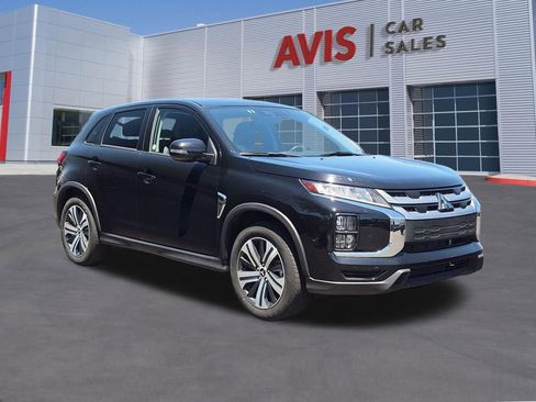 Used 2025 Mitsubishi Outlander Sport SE AWD/4WD image 3