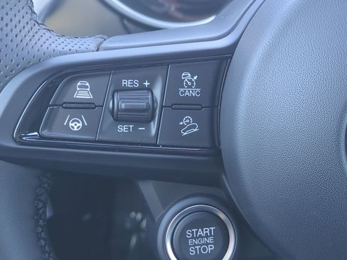 New 2025 Alfa Romeo Stelvio Sprint w/ Convenience Package image 24