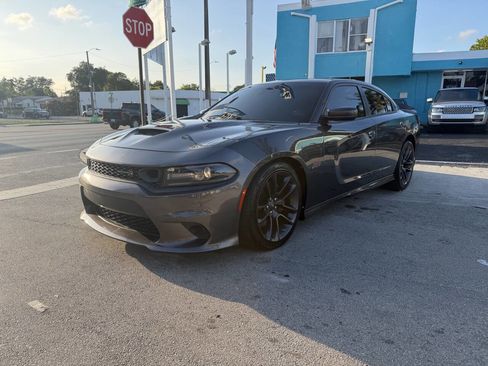 Used 2020 Dodge Charger Scat Pack w/ Plus Group RWD image 5