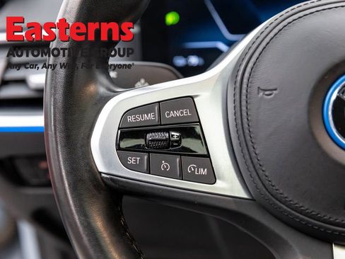 Used 2023 BMW i4 eDrive40 w/ M Sport Package image 15