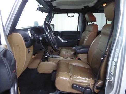 Used 2011 Jeep Wrangler Unlimited Sahara w/ Dual Top Group image 19