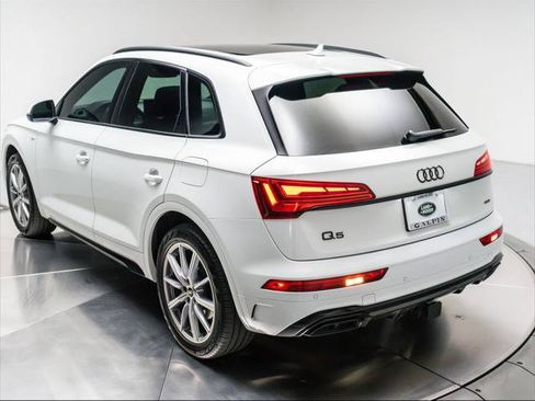 Used 2024 Audi Q5 e Premium Plus w/ Premium Plus Package AWD/4WD image 31