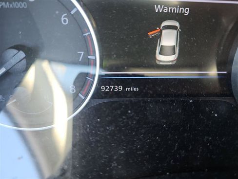 Used 2021 Nissan Sentra SV FWD image 11