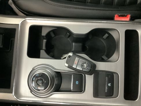 Used 2022 Ford Edge SEL AWD/4WD image 18