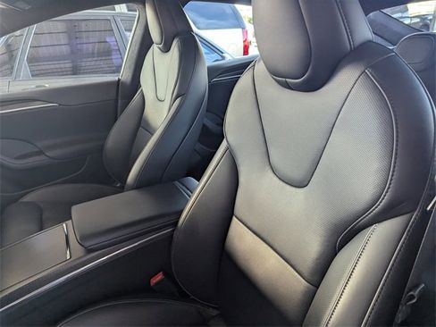 Used 2021 Tesla Model S Plaid image 10