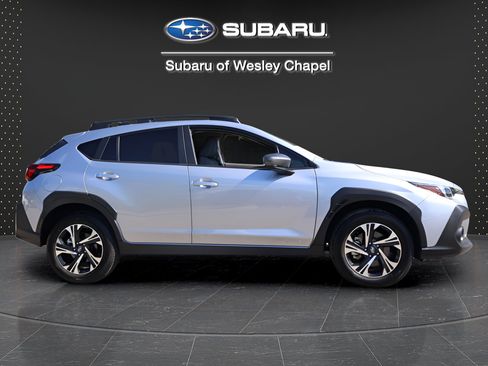 Used 2024 Subaru Crosstrek 2.0i Premium w/ Crosstrek Mirror Package AWD/4WD image 8