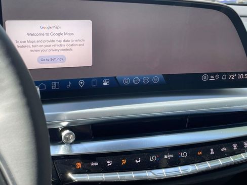 New 2026 Cadillac Lyriq Signature Sport AWD/4WD image 27