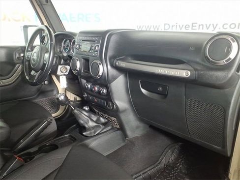 Used 2018 Jeep Wrangler Unlimited Sport image 18