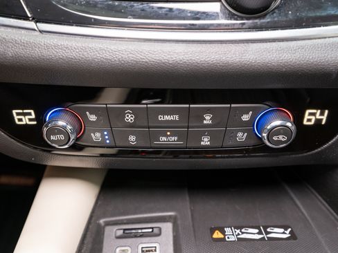 Used 2023 Buick Enclave Avenir w/ Avenir Technology Package FWD image 26